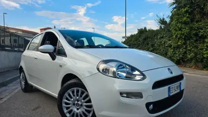 Usata Fiat Punto 75 CV (55 kW) 2016 Bianco Utilitaria