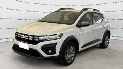Usata Dacia Sandero Comfort 101 CV (74 kW) 2023 Bianco Utilitaria