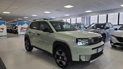 Usata Fiat Grande Panda 101 CV (74 kW) 2025 Utilitaria