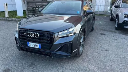 Grigio Usata 2024 Audi Q2 Ambiente SUV | 28.990 € (Buon prezzo)