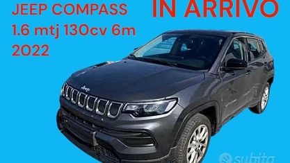 Usado Jeep Compass 131 HP (96 kW) 2022 Cinzento SUV