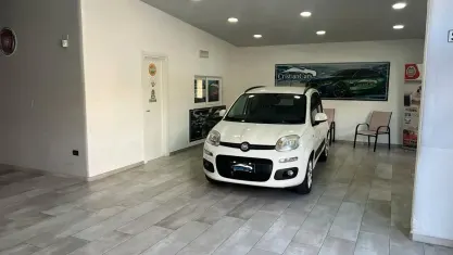 Usata Fiat Panda Lounge 85 CV (62 kW) 2012 Bianco Utilitaria