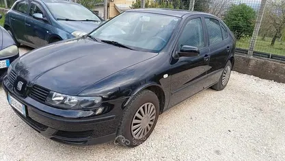 Usata Seat Leon 75 CV (55 kW) 2001 Nero Utilitaria