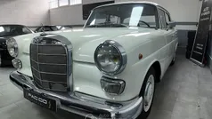 Usata 1967 Mercedes 200 Tre volumi | 28.500 €