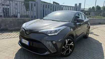 Usata Toyota C-HR Business Edition 184 CV (135 kW) 2024 Grigio SUV