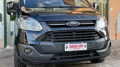 Usata Ford Tourneo 125 CV (91 kW) 2014 Monovolume