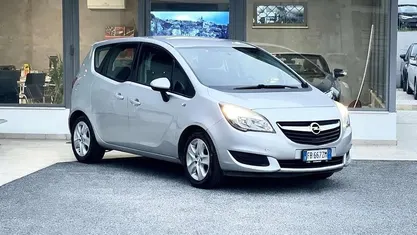 Usata 2016 Opel Meriva Monovolume | 8800 € (Buon prezzo)