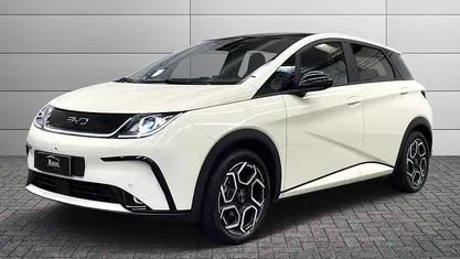 Cream white Nuova 2025 BYD Dolphin Design Due volumi | 30.600 € (Buon prezzo)