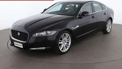 Nero Usata 2016 Jaguar XF Prestige Tre volumi | 15.699 € (Ottimo prezzo)