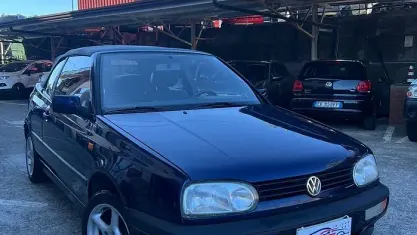 Usata VW Golf Cabriolet 75 CV (55 kW) 1995 Bluazzurro Cabrio