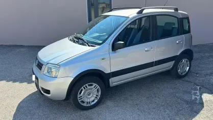 Usata Fiat Panda Climbing 60 CV (44 kW) 2008 Grigio Utilitaria