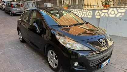 Usata Peugeot 207 Sport 68 CV (50 kW) 2010 Nero Utilitaria