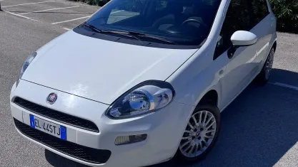 Usata Fiat Punto Easy 75 CV (55 kW) 2013 Bianco Utilitaria