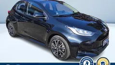 Nero pastello Usata 2022 Toyota Yaris Trend Tre volumi | 13.500 € (Buon prezzo)