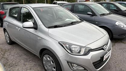 Usata Hyundai ix20 Classic 77 CV (56 kW) 2014 Grigio Utilitaria