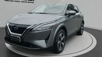 Begagnad Nissan Qashqai N-Connecta 158 HK (116 kW) 2023 Grå SUV