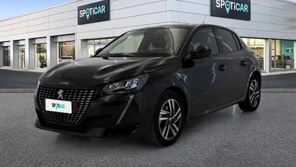 Begagnad Peugeot 208 Allure 101 HK (74 kW) 2023 Svart Halvkombi