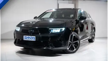 Usata Opel Astra GS Line 131 CV (96 kW) 2025 Nero Utilitaria