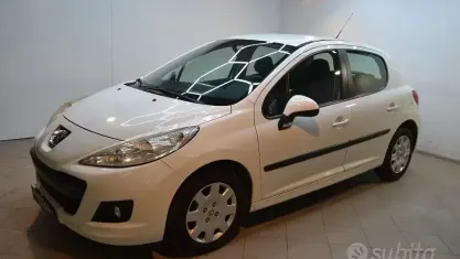 Usata Peugeot 207 Sport 73 CV (53 kW) 2009 Bianco Berlina