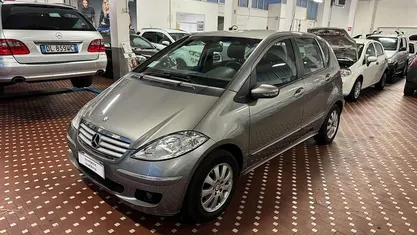 Usata Mercedes A150 Elegance 95 CV (69 kW) 2009 Beige Berlina