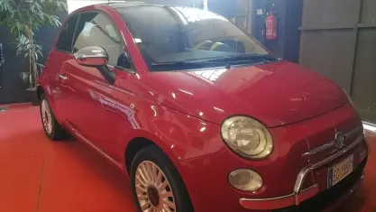 Usata Fiat 500 Anniversary 84 CV (61 kW) 2011 Rosso Utilitaria