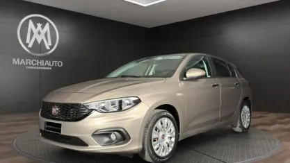 Usata Fiat Tipo Easy 95 CV (69 kW) 2017 Beige Berlina