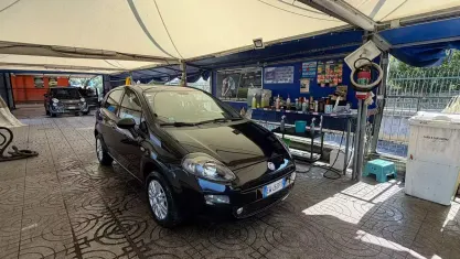 Usata Fiat Punto Young 70 CV (51 kW) 2014 Nero Utilitaria
