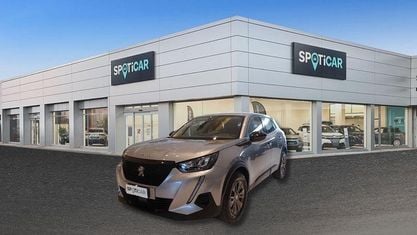 Usata Peugeot 2008 Allure 101 CV (74 kW) 2022 Argento metallizzato SUV