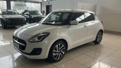 Usata Suzuki Swift 83 CV (61 kW) 2024 Bianco Utilitaria
