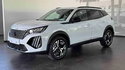 Usata Peugeot 2008 Allure 102 CV (75 kW) 2025 SUV