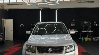 Usata Suzuki Grand Vitara 129 CV (94 kW) 2012 Argento SUV