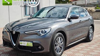 Second-hand Alfa Romeo Stelvio Business 190 CP (139 kW) 2021 Gri SUV