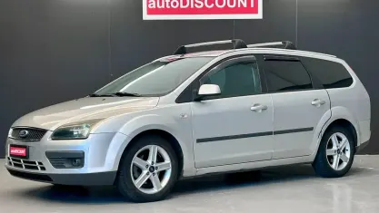 Usata Ford Focus Titanium 90 CV (66 kW) 2007 Grigio Monovolume