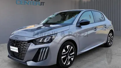 Usata Peugeot 208 Allure 102 CV (75 kW) 2025 Utilitaria