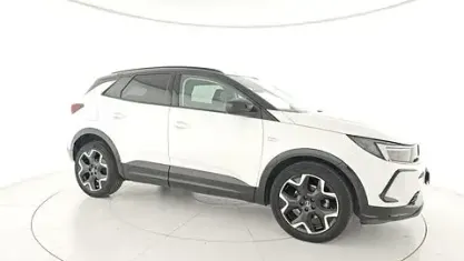 Usata Opel Grandland X 131 CV (96 kW) 2024 Bianco SUV