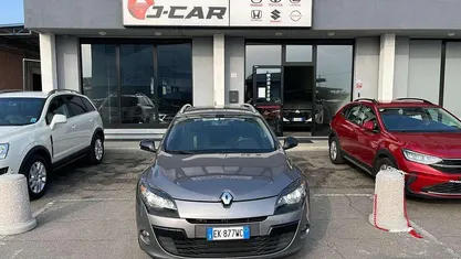 Usata Renault Mégane III 110 CV (80 kW) 2012 Grigio scuro met Station wagon