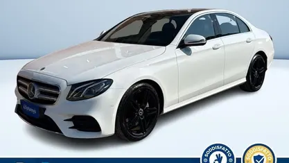 Usata Mercedes E220 AMG line 194 CV (142 kW) 2017 Berlina