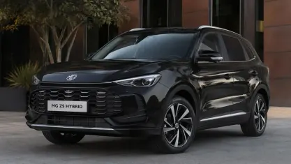 Nuova MG ZS Luxury 102 CV (75 kW) 2026 Nero SUV