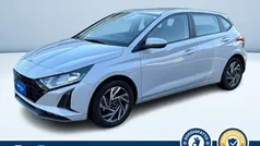 Grigio metallizzato Usata 2024 Hyundai i20 Monovolume | 18.500 € (Buon prezzo)