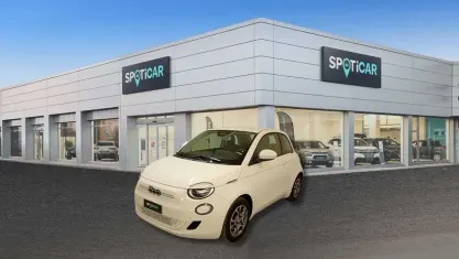 Usata Fiat 500e 42 kW (58 CV) 2023 Bianco Berlina