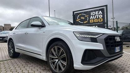 Używany Audi Q8 S-Line 286 KM (210 kW) 2021 Biały SUV