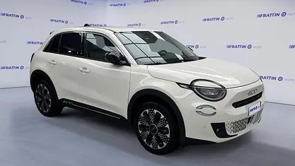 Usata 2025 Fiat 600 La Prima SUV | 20.690 € (Buon prezzo)