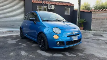 Usata Fiat 500 Lounge 105 CV (77 kW) 2014 Blu Berlina