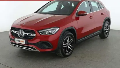 Usata Mercedes GLA180 116 CV (85 kW) 2021 Rosso SUV