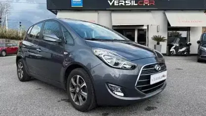 Usata Hyundai ix20 Comfort 90 CV (66 kW) 2016 Grigio Utilitaria