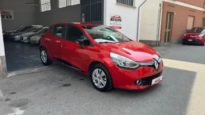 Usata Renault Clio IV 75 CV (55 kW) 2013 Rosso Berlina
