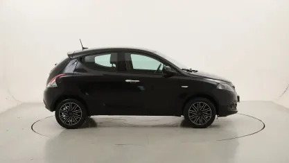 Usata Lancia Ypsilon Gold 70 CV (51 kW) 2023 Neronero Utilitaria