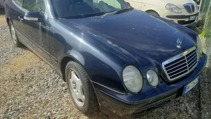 Usata Mercedes CLK200 Avantgarde 192 CV (141 kW) 2000 Bluazzurro Coupé