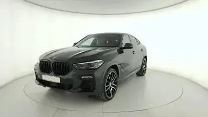 Usata BMW X6 M Sport 298 CV (219 kW) 2023 Blu notte SUV