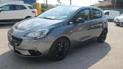 Usata Opel Corsa 90 CV (66 kW) 2017 Grigio Utilitaria